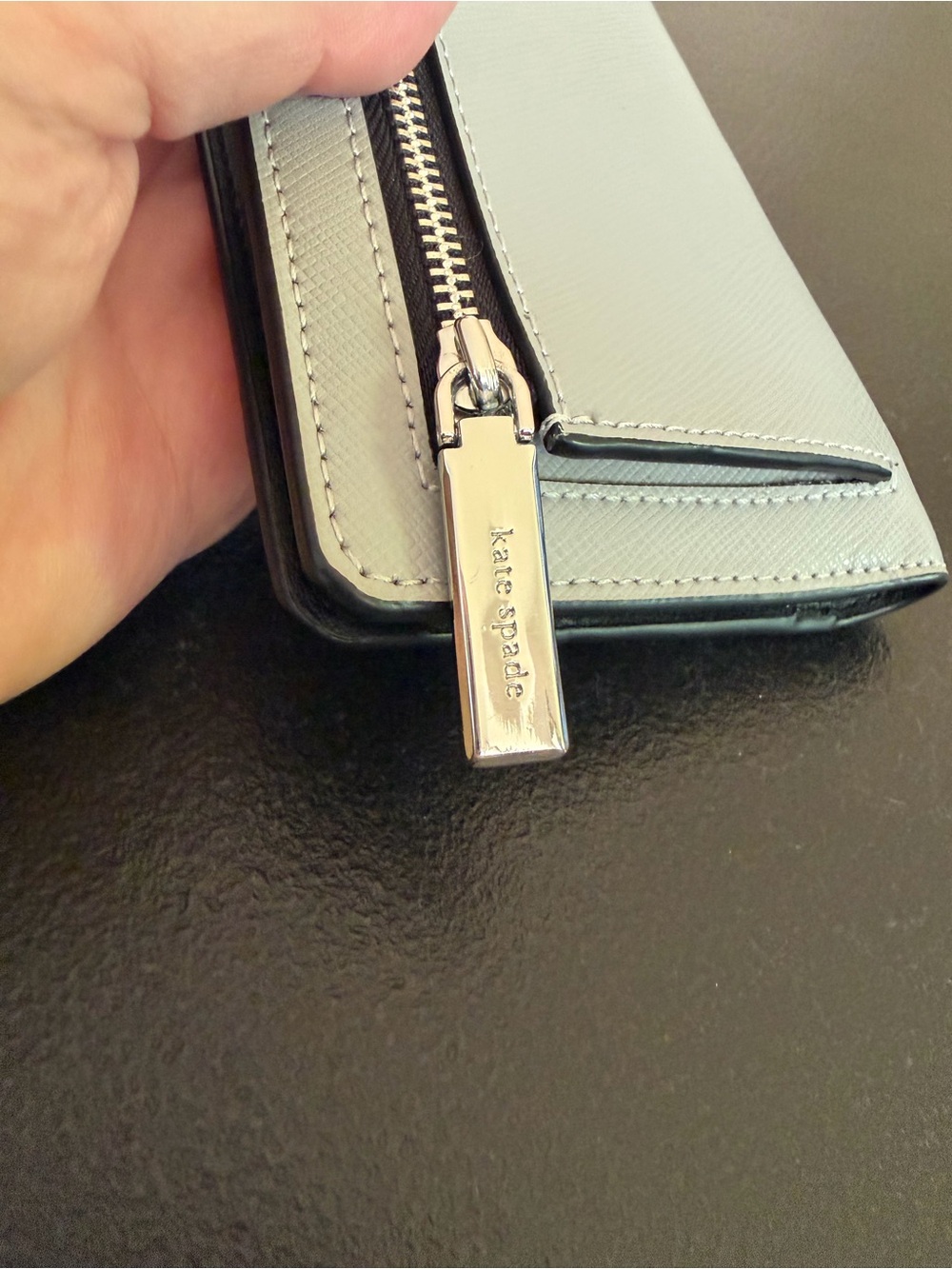 kate spade two-tone gray and cream zip-around wallet - Picture 3 of 8